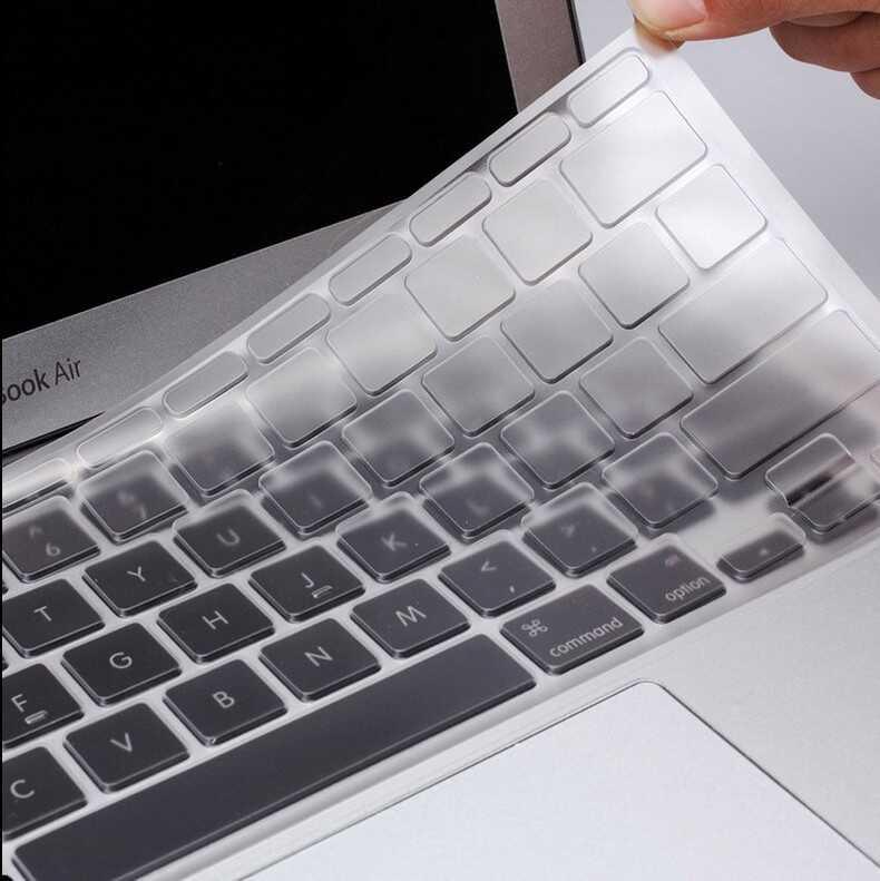 Apple Macbook 15' Pro 2017 A1707 Zore Klavye Koruyucu Şeffaf Silikon Ped